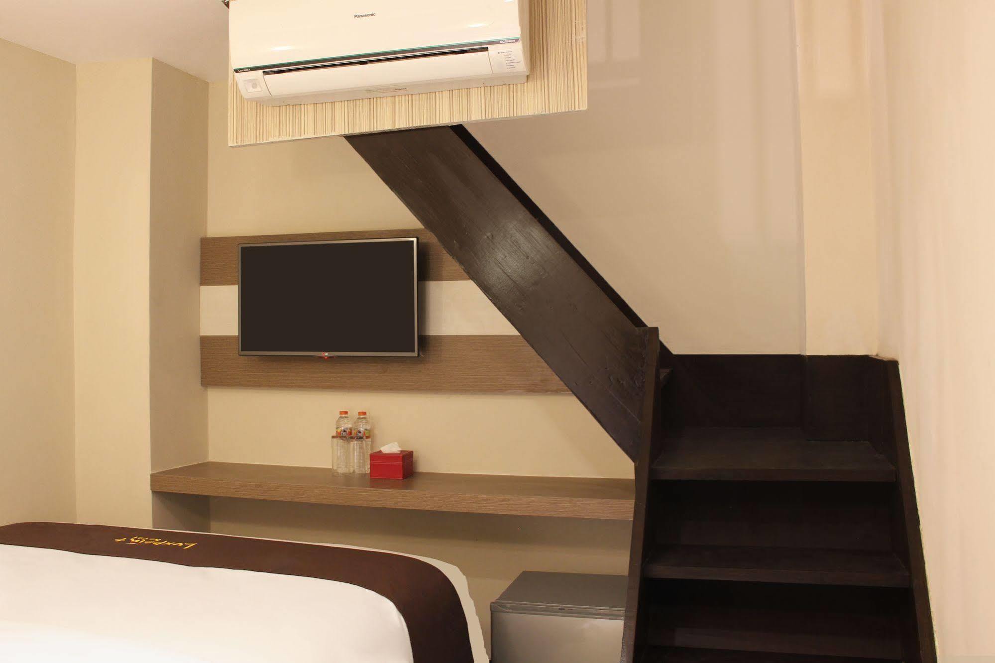 Luxpoint Hotel Baratajaya Σουραμπάγια Εξωτερικό φωτογραφία