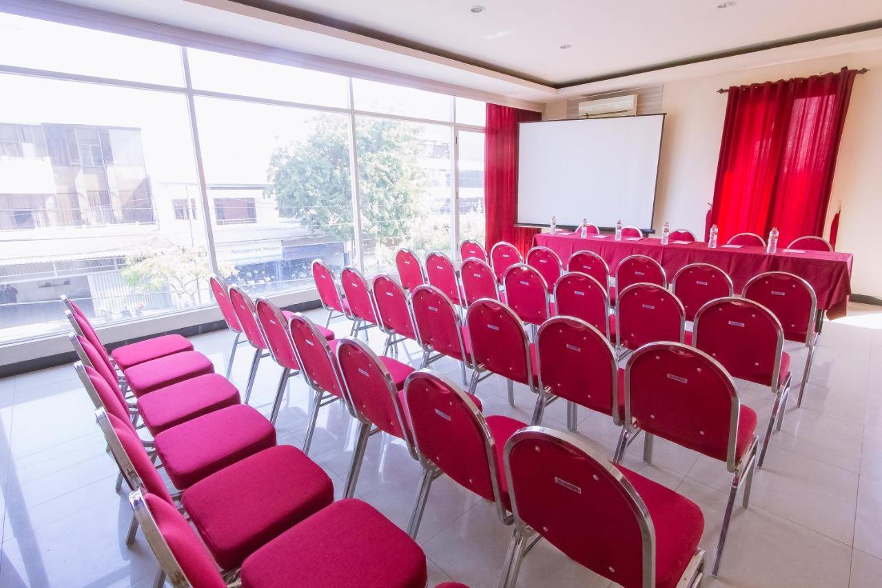 Luxpoint Hotel Baratajaya Σουραμπάγια Εξωτερικό φωτογραφία